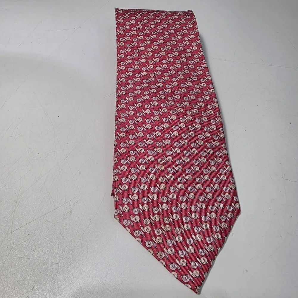 Jos‎ A Bank Signature Collection Silk Pink Snails Pattern Mens Tie